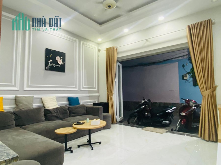 Bán gấp nhà HXH Trần Văn Quang P10 Tân Bình, 50m2, Ngang 5m chỉ 7 tỷ xíu