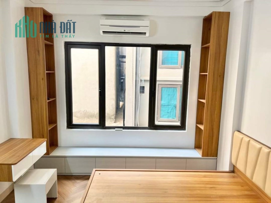 Nhà MỸ ĐÌNH CHỈ 6 TỶ, Ô TÔ TRÁNH, GRA DƯỚI TẦNG 1  NHÀ NGAY MẶT NGÕ Sầm Uất
