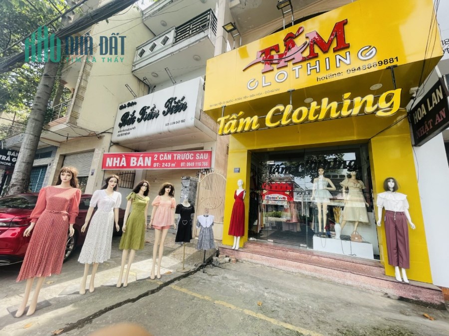CHÍNH CHỦ, SANG NHƯỢNG CỬA HÀNG THỜI TRANG NỮ. VÀO LÀ BÁN,
MT ĐƯỜNG LỚN NGUYỄN ÁI QUỐC, BIÊN HOÀ,