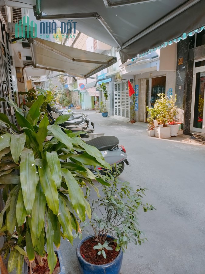 Quận 4, nhà mặt tiền kinh doanh, 4 tầng, nhỉnh 5 tỷ