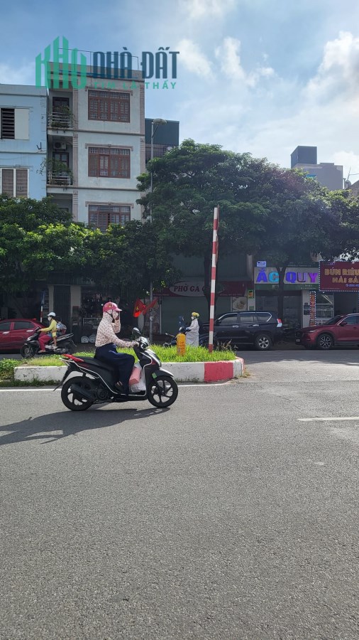 Chính chủ bán lỗ đất 98 Vũ Trọng Khánh, Đất mặt phố đường đôi vip nhất Hà Đông  145m     6.5m   giá