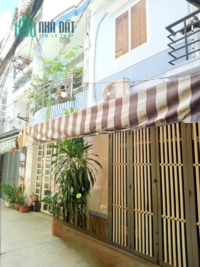 Nhà bán mặt hẻm 184 đường Âu Dương lân P3Q8 4 Tỷ 650 Triệu