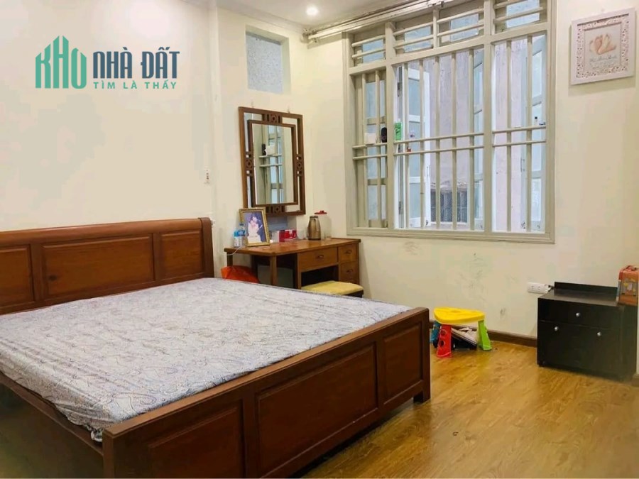 NHỈM 4 TỶ CÓ NGAY NHÀ 4 TẦNG - DÂN XÂY LÊ TRỌNG TẤN - Ô TÔ VÀO NHÀ - KINH DOANH
