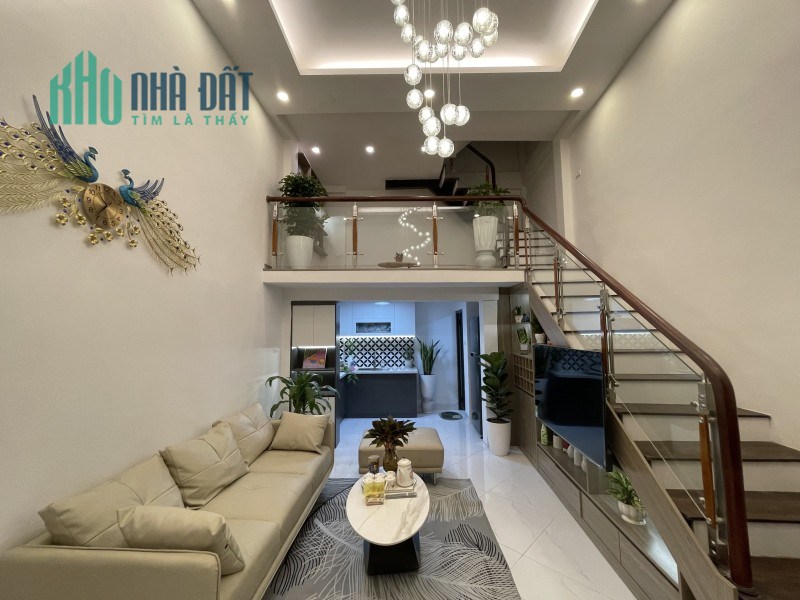 BÁN NHÀ Ở LUÔN XÃ ĐÀN 35M2 x 4T, 4.5 TỶ NGÕ THÔNG LH 0966037496