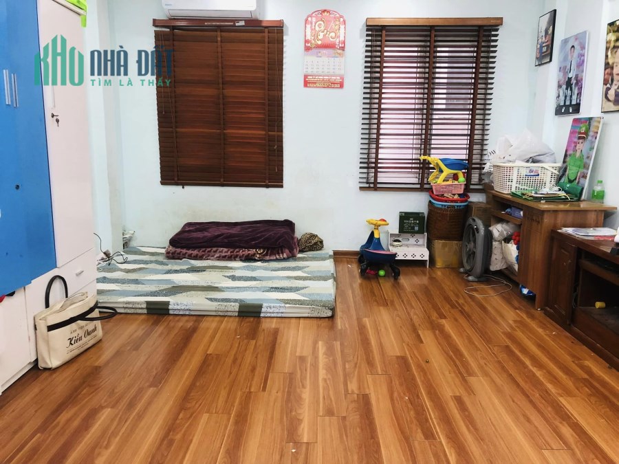Bán nhà Nguyễn Chính - Hoàng Mai - Gần phố, tiện ích - 5 tầng - Giá 3.25 tỷ