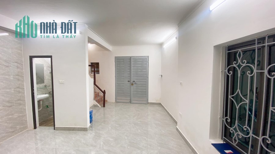 Bán nhà Chính Kinh Lô góc 2 mặt ngõ 30m 4 tầng mặt tiền 4m gần Royal City ô tô đỗ cửa nhỉnh 3 tỷ