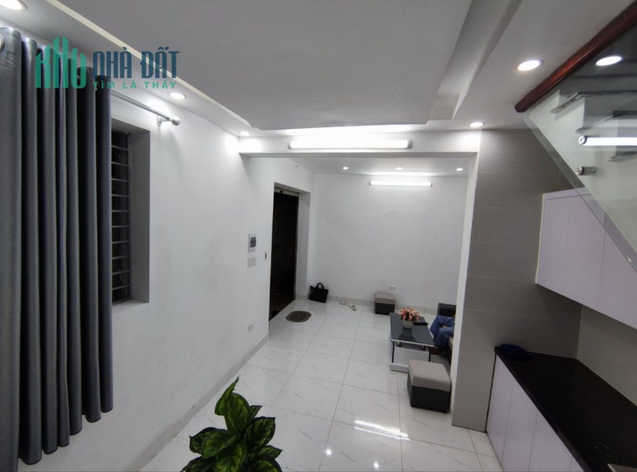 Bán nhà mới Tôn Đức Thắng 35m2 2 thoáng, 100 m ra ngã tư Tôn Đức Thắng, Xã Đàn, LH 0966037496