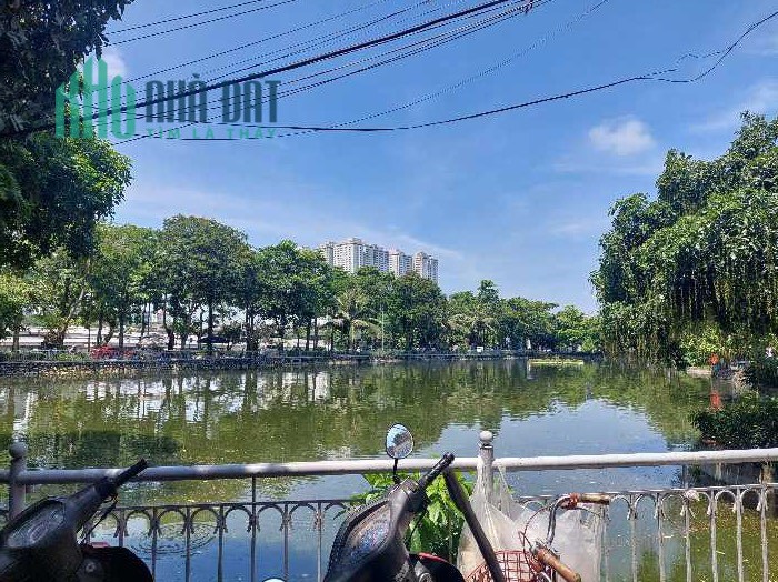 Bán nhà mặt phố Đại Từ giá rẻ 70m2 sổ đỏ 4 tầng giá hạ còn 11 tỷ.
