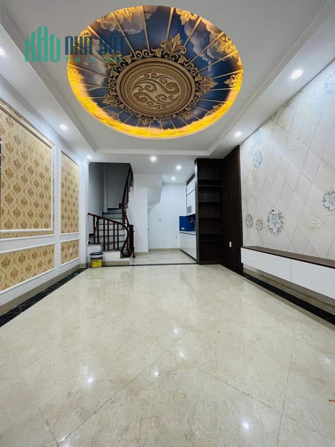 Bán nhà phố Tây Sơn 75m2, MT 4m giá chỉ 5,3 tỷ
