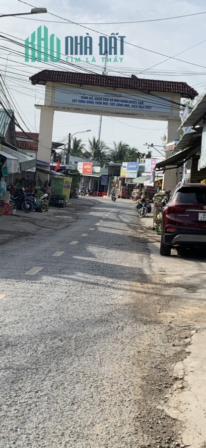 Bán đất mặc tiền Bùi Hữu Nghĩa (chợ Bông Vang) cách chợ Bông Vang 50m. Vị trí kinh doanh mua bán tốt