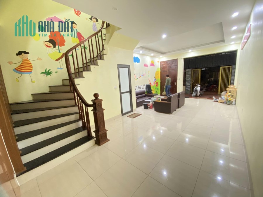 Căn Nhà siêu đẹp duy nhất phố Quang Trung, quận Hà Đông giá nhỉnh 3 tỷ.