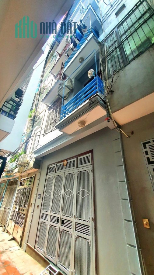 Bán  Gấp Gấp nhà  Phố Lương Đình Của  40m2*5Tầng MT 3.4m ÔTô đỗ cửa chỉ 4,5 tỷ