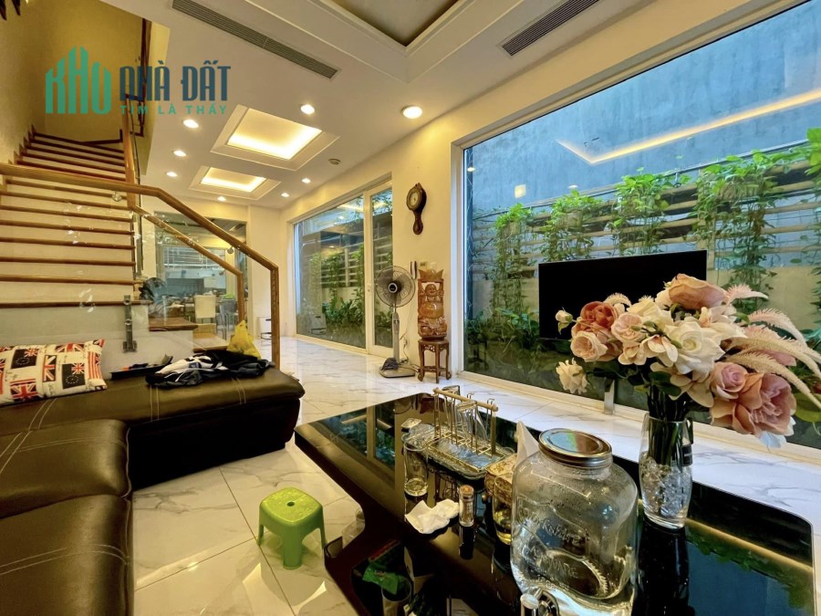BÁN NHÀ PHỐ PHAN ĐÌNH GIÓT, HĐ, Ô TÔ VÀO NHÀ, TẶNG FULL NỘI THẤT, 92Mx5T Giá 8 tỷ