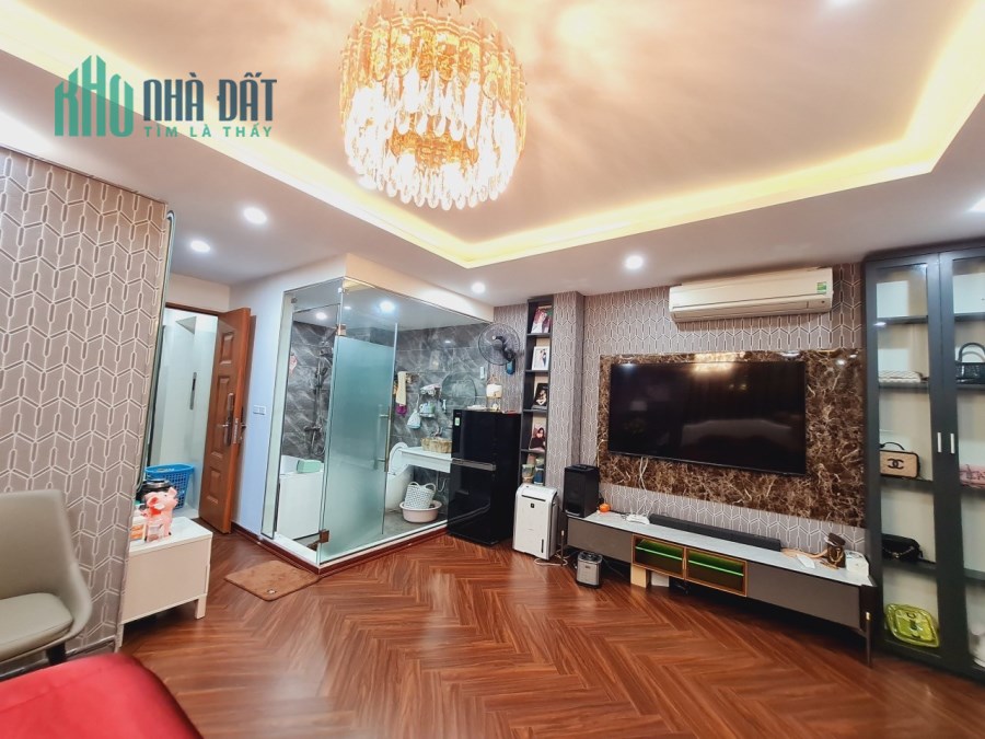 LÔ GÓC - MẶT PHỐ KINH DOANH SẦM UẤT - TRƯỚC NHÀ ĐỂ HÀNG CHỤC Ô TÔ - Ở + ĐẦU TƯ GIỮ TIỀN NGON-KINH