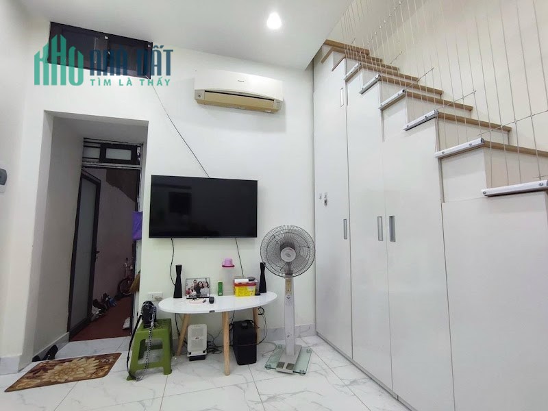 Kim Ngưu Hai Bà Trưng 20m2 x 3 tầng, MT 5m giá 2 tỷ
