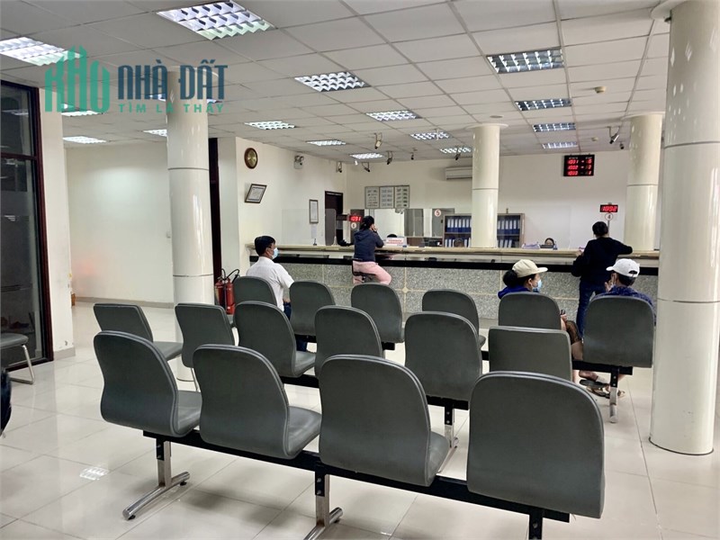 cho thuê hoặc bán nhà xưởng và tòa văn phòng, mặt Tiền 33m. Trục Đường Xa Lộ Hà Nội.