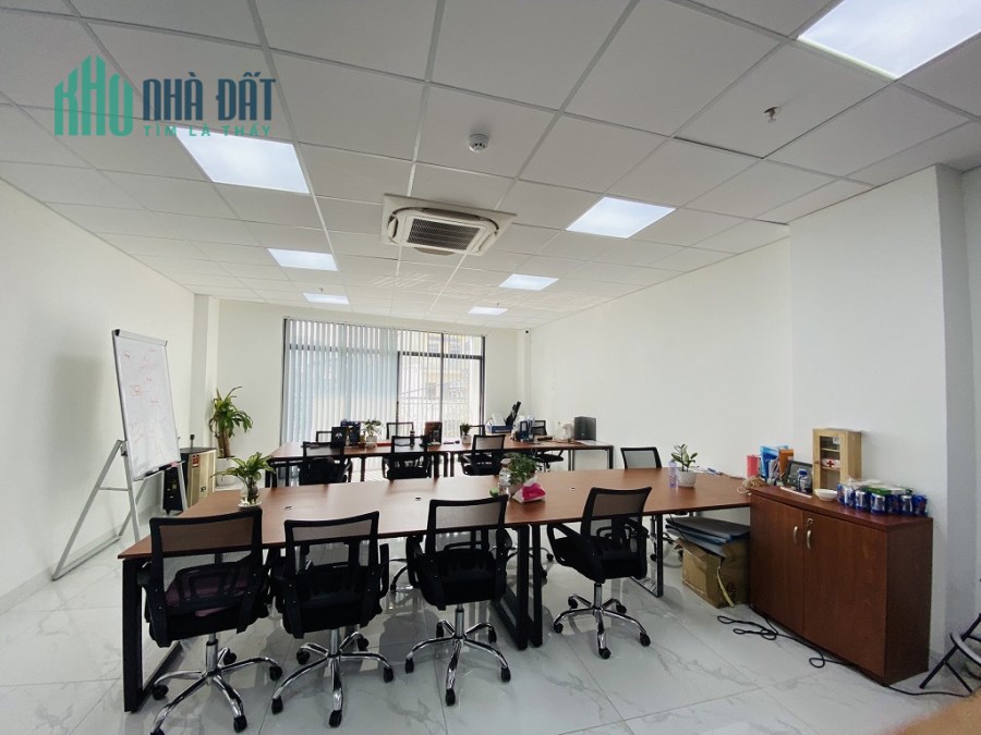 Cần Cho Thuê Văn Phòng full nội thất vị trí đẹp tại Hoà Hưng , Phường 13