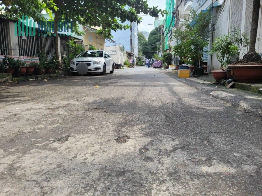 Bán nhà C4 117m2 Ngã Tư Bảy Hiền Tân Bình Hẻm 8M 98 triệu / 1m2 đầu tư tốt