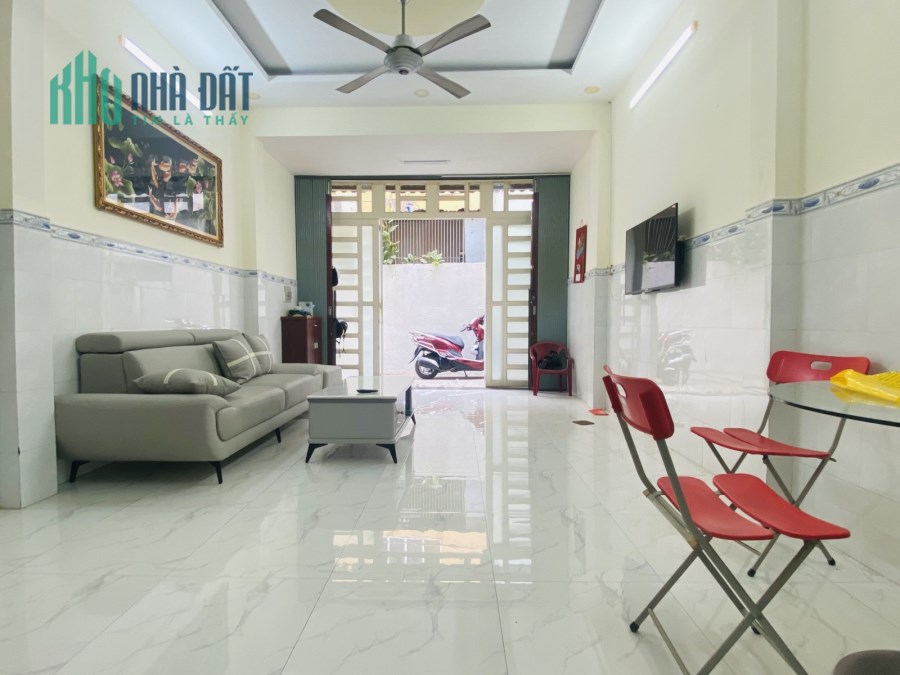 Nhà Tân Bình Lạc Long Quân_42m_2Tầng_Nhà Mới Đẹp Vào Ở Ngay.