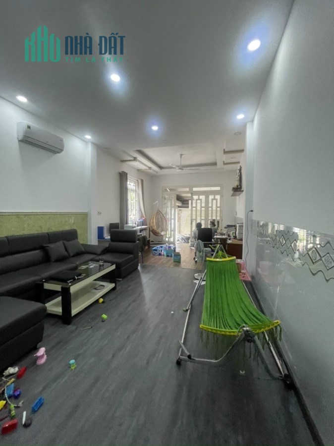 BÁN NHÀ NGUYỄN HỮU TIẾN - TÂN PHÚ - 63M2 - 4 LẦU, Ở NGAY CHỈ NHỈNH 3TỶ