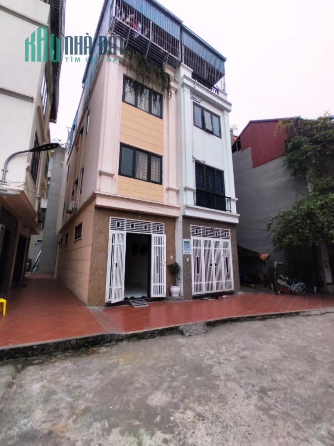 Bán nhà phố Thanh Am, Long Biên, 4 tỷ, 43m2, 4 tầng, Ô TÔ tránh