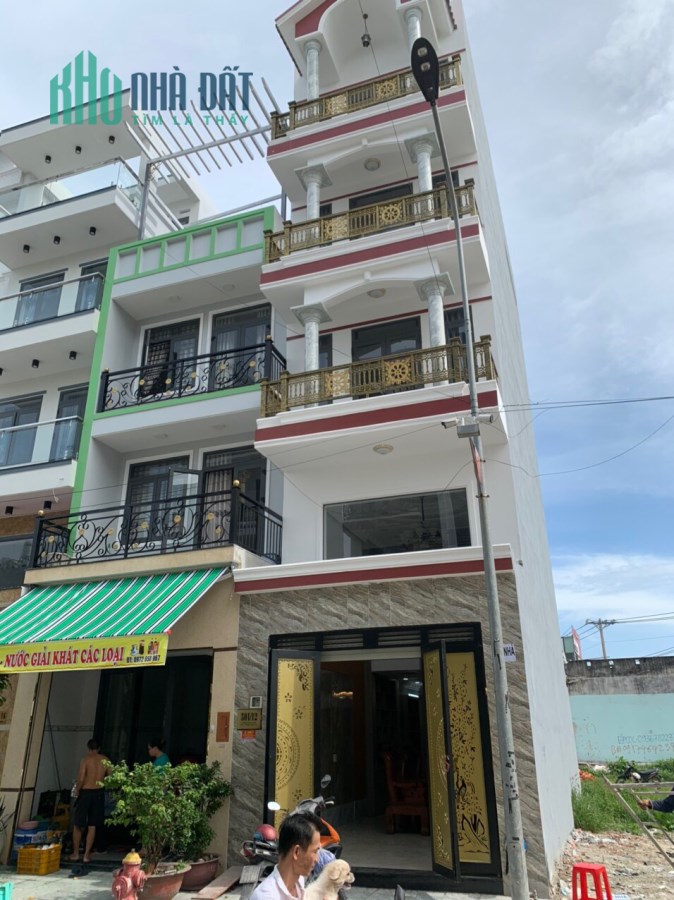 chính chủ bán nhà ha huy giap 
lững 3 lầu giá 6ty5