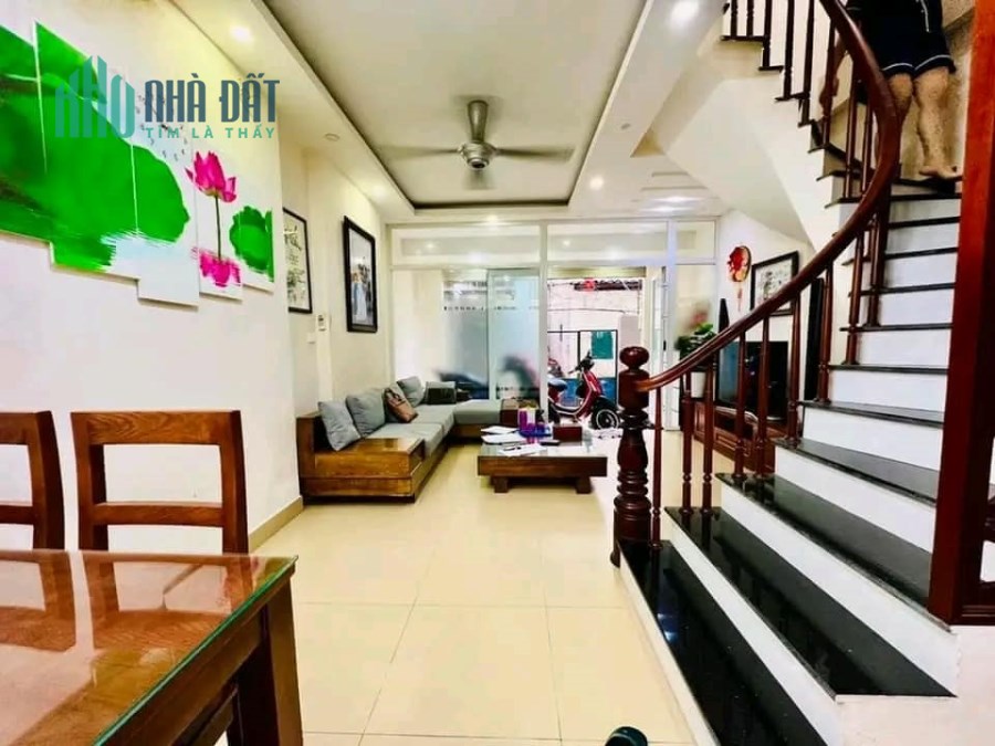 NHÀ HIẾM VĂN QUÁN HÀ ĐÔNG - 36M 5 TẦNG GIÁ 4.X TỶ - Ô TÔ ĐỖ - NGÕ THÔNG