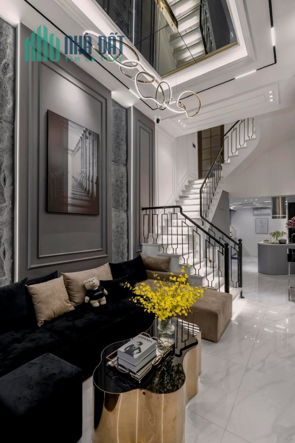 BÁN CĂN SHOPHOUSE XUÂN PHƯƠNG, NTL. DT 100M2. GIÁ 15 TỶ. 0979400492