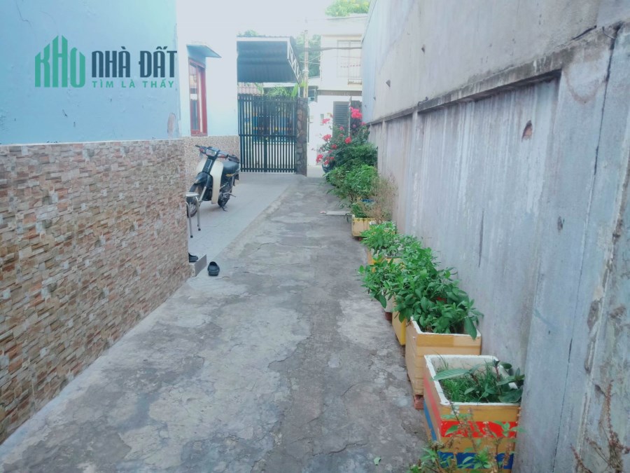 Ngộp giảm ( giảm 2 tỷ) 400m2 XD CHDV 73PN thu nhập 400tr/th giá chỉ 2x tỷ TL