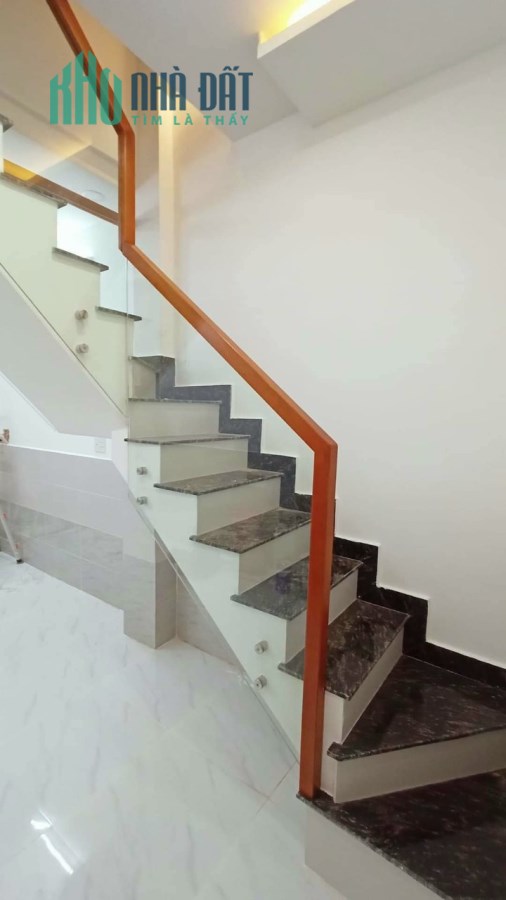 2.8 tỉ  Quận 7 hẻm 3m chính chủ ngay chợ