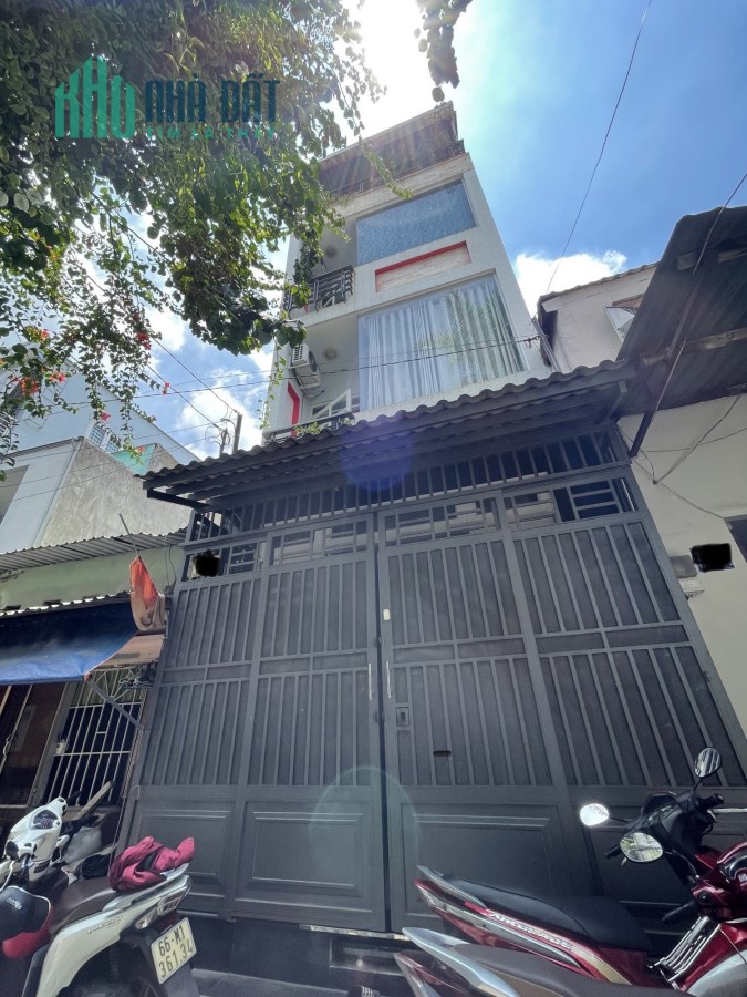 Bán nhà 1 SẸT HẺM XE HƠI 4.7M đường Tân Hương, Quận Tân Phú, 30m2, 4 TẦNG