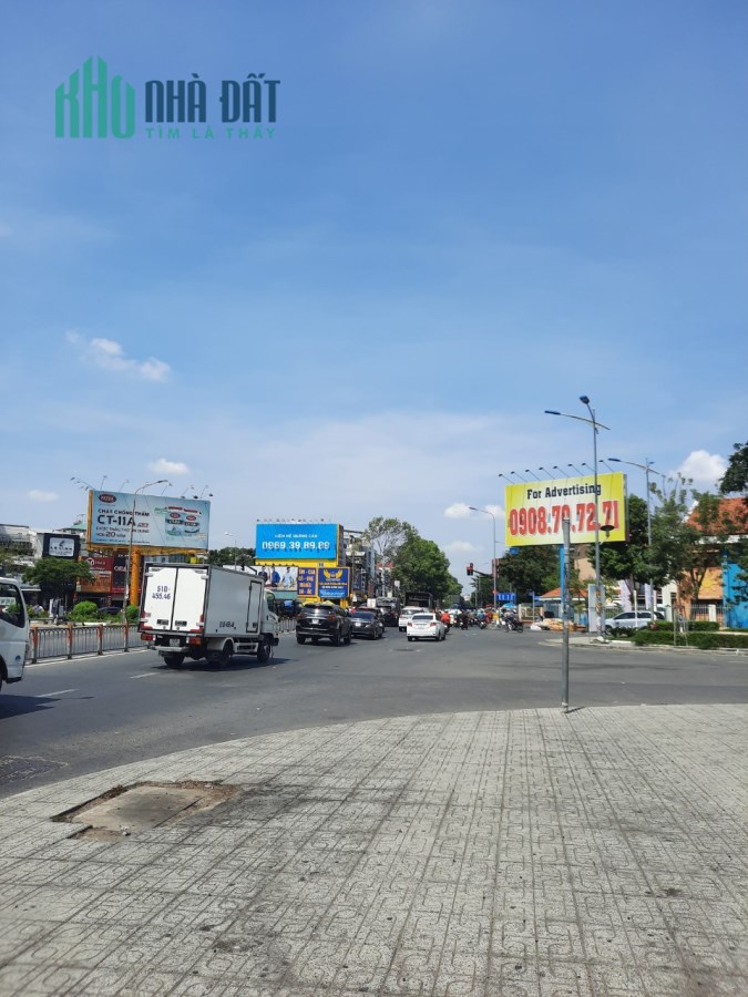 BÁN NHÀ PHAN VĂN TRỊ-SÁT BÊN VINCOM-CHO THUÊ 35TR/TH - GIÁ TỐT CHỦ BÁN GẤP.