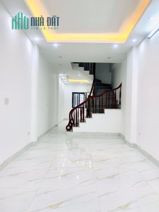 Hiếm!!! NGÔ QUYỀN, HÀ ĐÔNG, Ô TÔ ĐỖ CỬA, NHÀ ĐẸP LONG LANH, Ở SƯỚNG