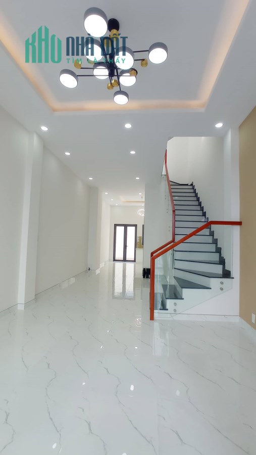 Bán nhà Tân Phú Bình Long – Chỉ nhỉnh 6 Tỷ nhà mới đẹp 5PN 4WC HXH trung tâm Tân Phú