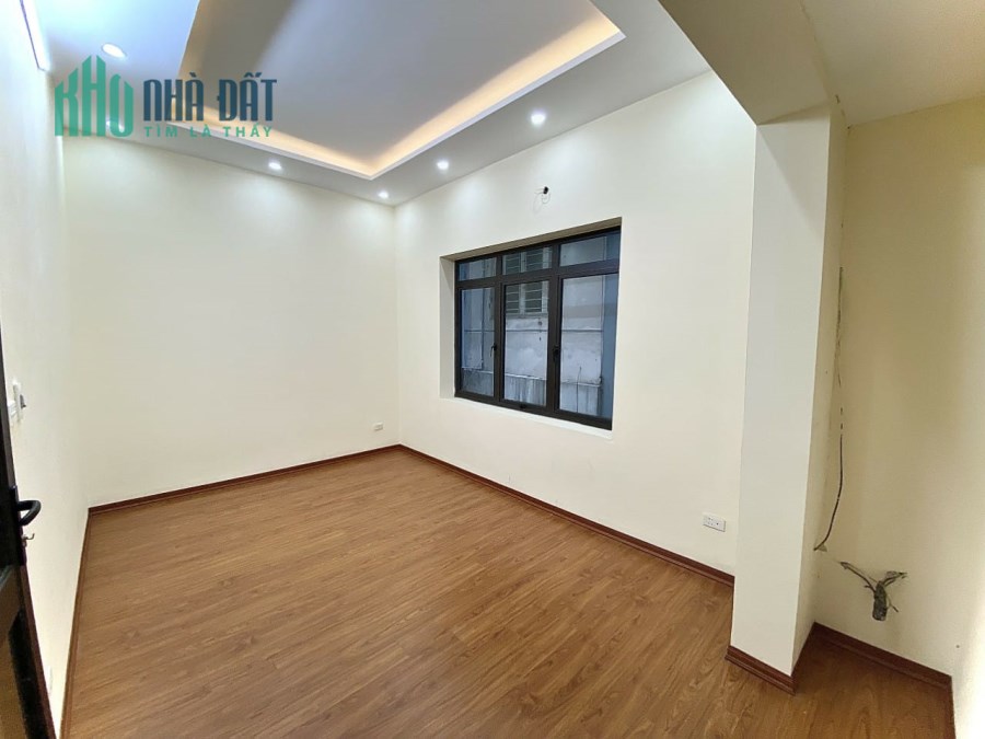 BÁN GẤP KIM NGƯU, NGÕ THÔNG, 2 THOÁNG, X Y CCMN 75M NHỈNH 5 TỶ 0901753139