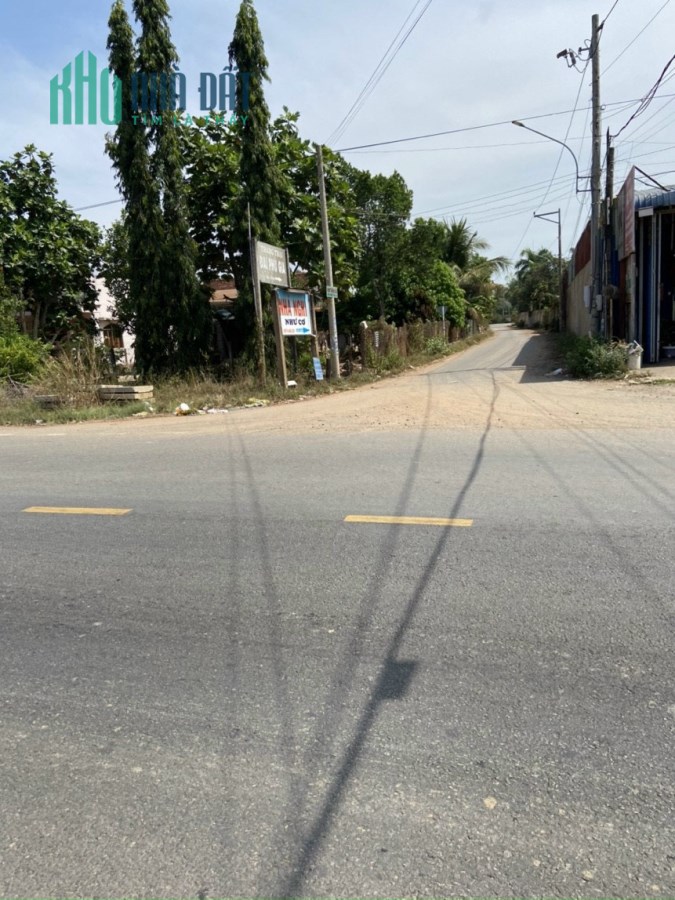EM CẦN RA GẤP LÔ ĐẤT NHỰA NHÁNH THẠNH TÂY, HUYỆN TÂN BIÊN, TỈNH TÂY NINH