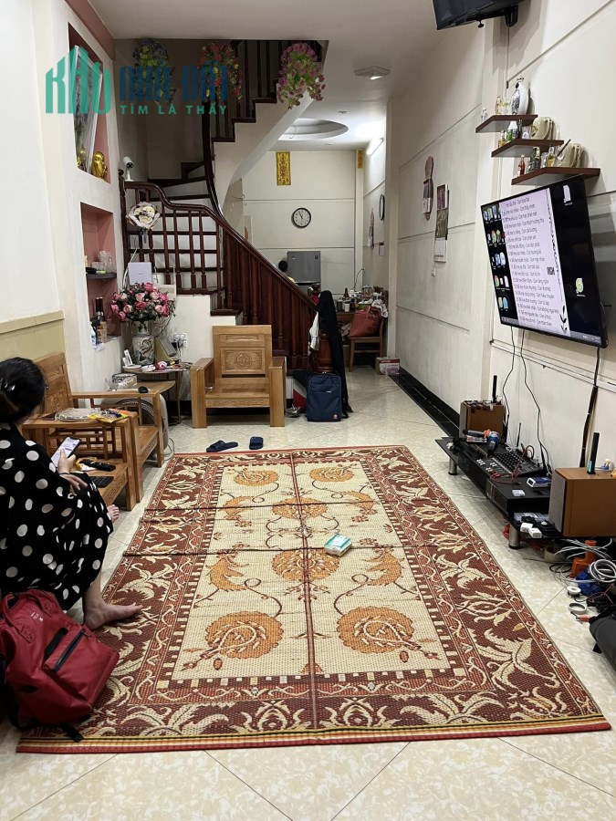 Bán nhà Trương Định, Hoàng mai 42m2x5 Tầng giá 4.05 Tỷ