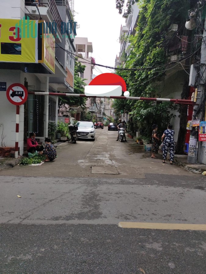 Cho thuê nhà Nguyễn Thị Định, Cầu Giấy có thang máy