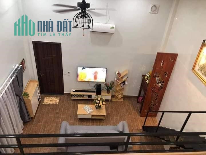 Cho thuê cửa hàng gần phố Huế Hai Bà Trưng 28m2 T1, MT 4m giá 20 triêu