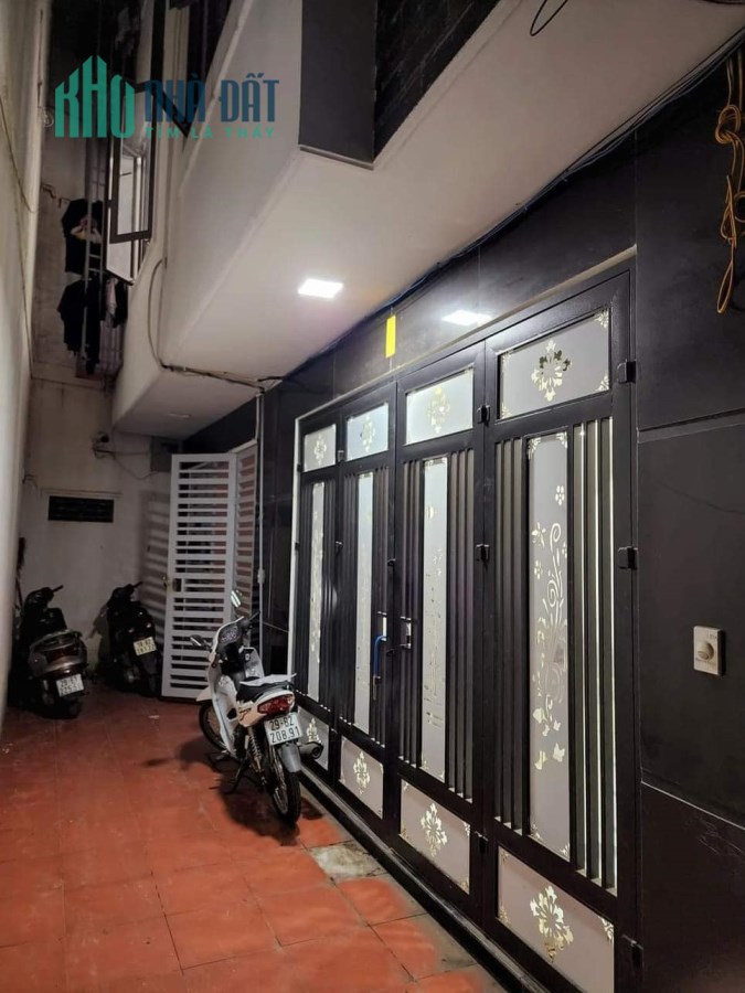 Bán nhà Đông Thiên Hai Bà Trưng 35.3m2 x 5 tầng, MT 4m giá 4 tỷ