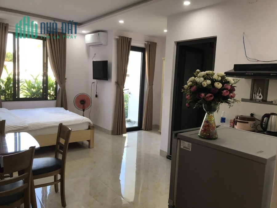 Bán toà nhà căn hộ mặt tiền đường Thế Lữ, Sơn Trà, 4 tầng, 93 m2, Ô tô đỗ, gần biển Phạm Văn Đồng.