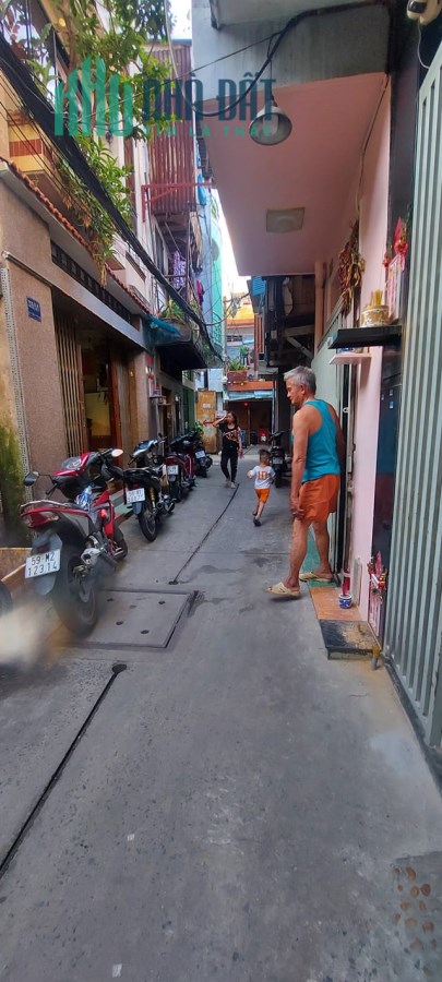 Nhà bán Quận 11, Lê Thị Bạch Cát, ngang 4.5m nhỉnh 4 tỷ