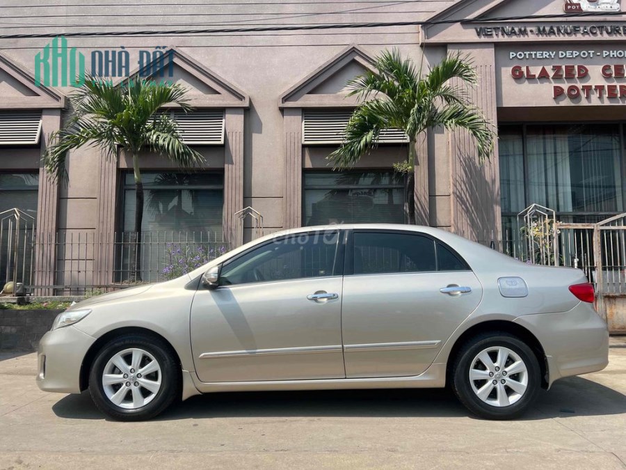 Bán nhanh Toyota Corolla Altis 1.8G AT số tự động 2013