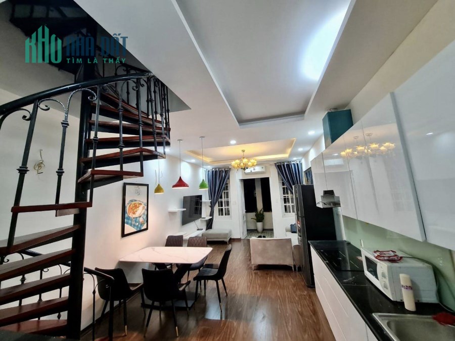 BÁN NHÀ TẬP THỂ TRẦN QUỐC HOÀN. 38/115M2. 3 NGỦ. GIÁ 2,45 TỶ