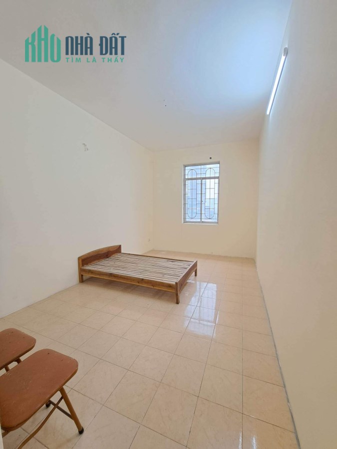HIẾM - nhỉnh 2 tỷ Chung Cư Hoàng Đạo Thúy 104m2  - Sổ Đỏ Chính Chủ