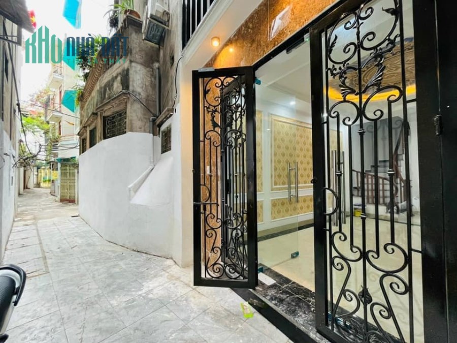 CHỈ 1 CĂN DUY NHẤT phố Chính Kinh 38mx4T ngõ nông gần ô tô hàng xóm Royal City ngay Ngã Tư Sở CHỈ 4