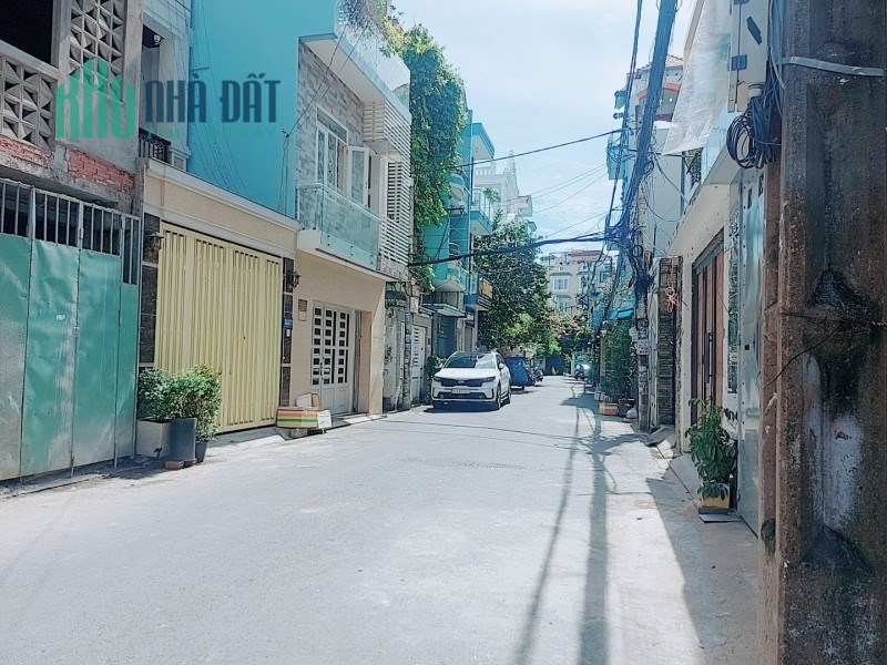 BÁN NHÀ TÂN BÌNH HXH 68 M2 NGANG 4M DÀI 16M 3 TẦNG BTCT NGUYỄN TRỌNG TUYỂN 6.7 TỶ.