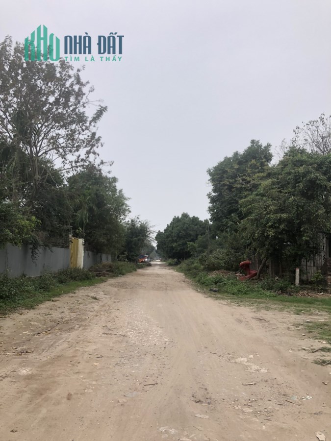 Bán đất Thạch cầu 650 m2, MT 8,5 m, ô tô tránh, giá chỉ 12 tr/m2.
