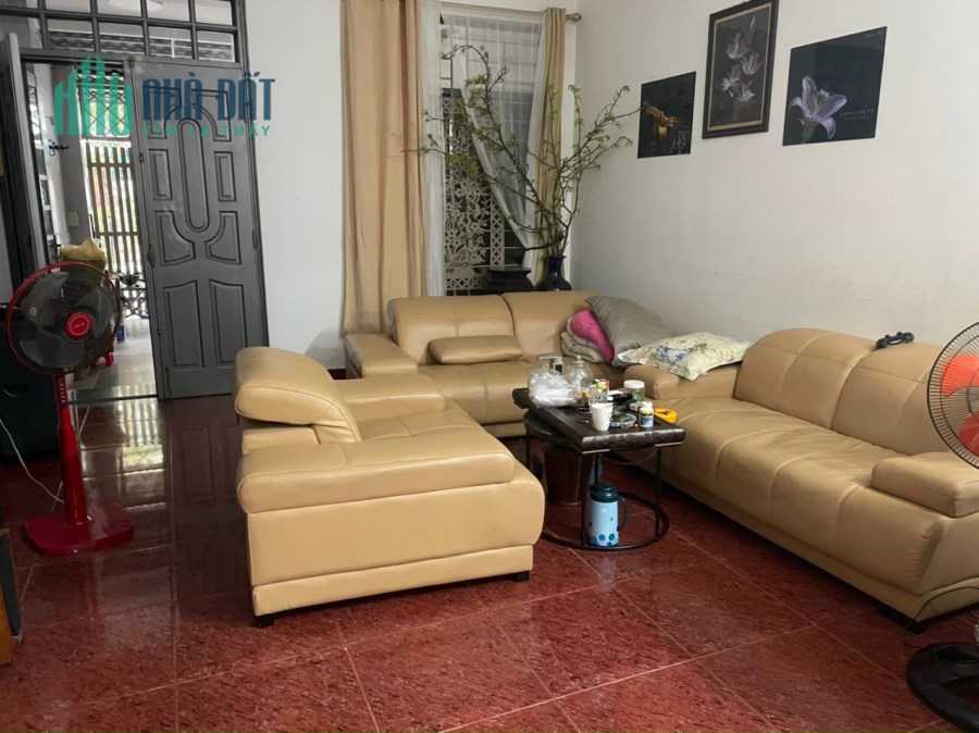 Nhà kdc Nam long phước long B, diện tích 90m đúc 3 lầu khu vip