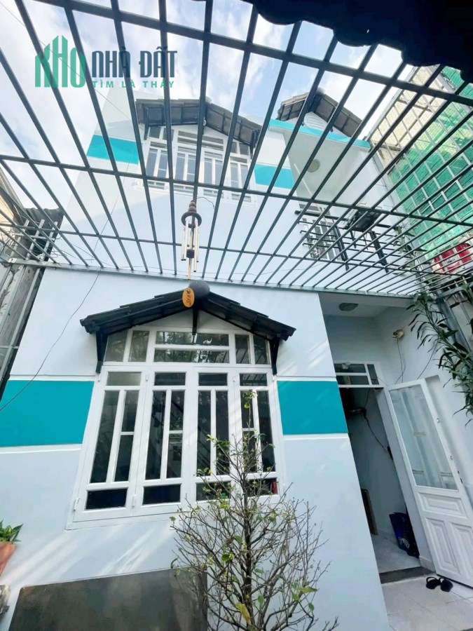 CẤP BÁCH bán nhà  P. Linh Tây 63m2  công nhận 5x12m